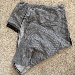 lululemon athletica Gray and Black Scarf